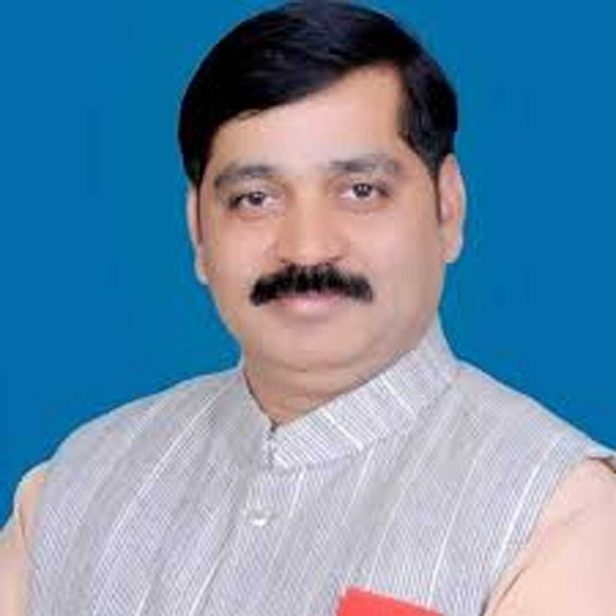 विधायक और सांसद का अपना प्रोटोकॉल, सर शब्द सामंतवाद की निशानी : मनोज यादव